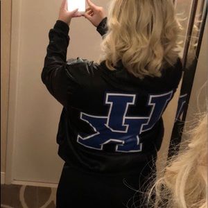 UK Wildcats VS Pink jacket